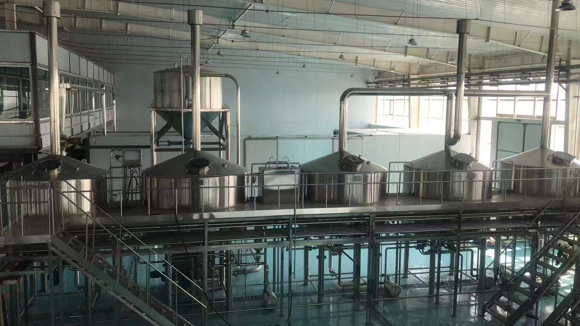 郊区精酿啤酒设备厂—精酿啤酒设备主要生产工艺与核心技术
